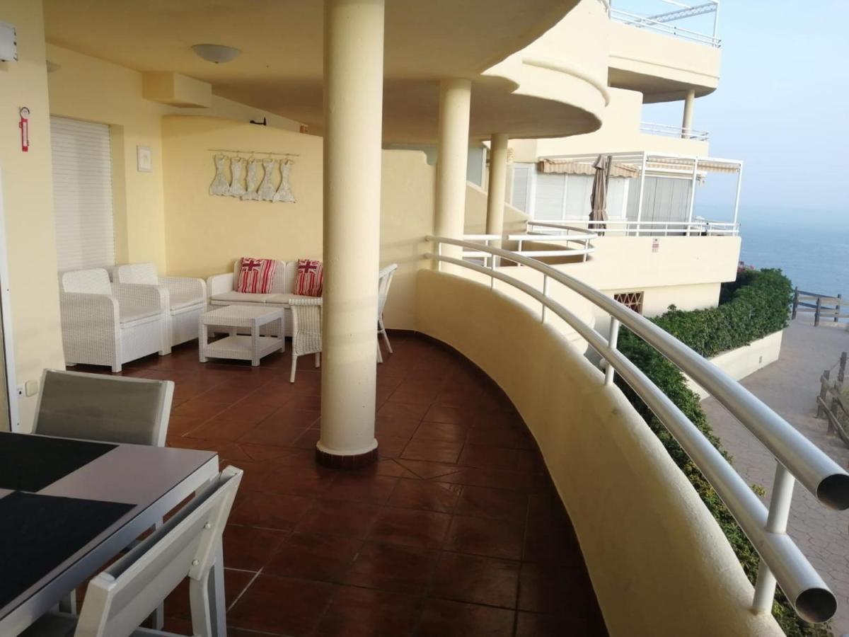 Holidays2Benalmadena Torrequebrada Sea View Front Beach With Pool Parking & Terraces Exterior photo
