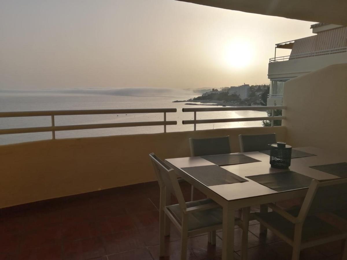Holidays2Benalmadena Torrequebrada Sea View Front Beach With Pool Parking & Terraces Exterior photo